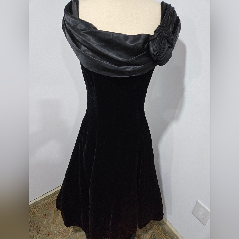 Vintage Karen Lucas for Niki black velvet off shoulder dress